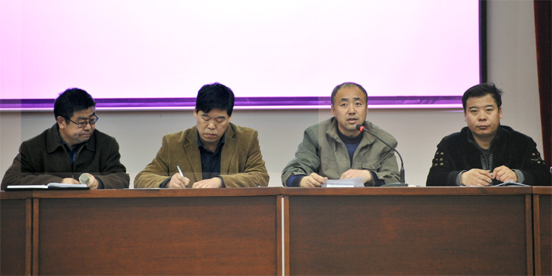 新聞名稱：初一年級家(jiā)長學校開(kāi)班
添加日期：2011-04-08 10:22:45
浏覽次數(shù)：5340