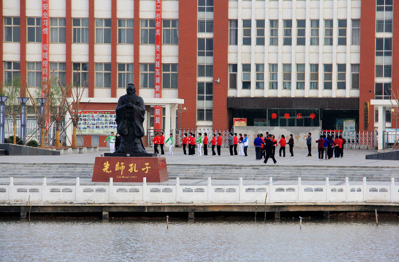 新聞名稱：最美校園--甯夏中衛中學（喬梅攝影(yǐng)）
添加日期：2015-05-13 17:40:08
浏覽次數(shù)：4004