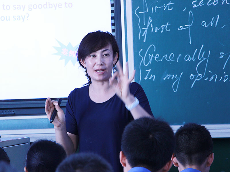 新聞名稱：塞上(shàng)名師(shī)來(lái)校講課
添加日期：2016-06-07 14:50:58
浏覽次數(shù)：4295