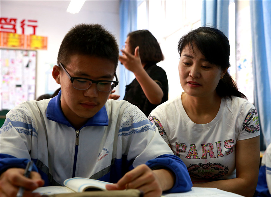 新聞名稱：跟孩子一起聽(tīng)課
添加日期：2018-06-14 16:44:08
浏覽次數(shù)：3470