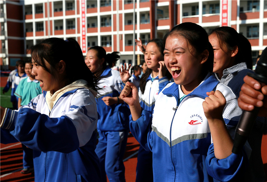 新聞名稱：激情賽場(chǎng)精彩圖片
添加日期：2018-10-01 22:16:23
浏覽次數(shù)：4337