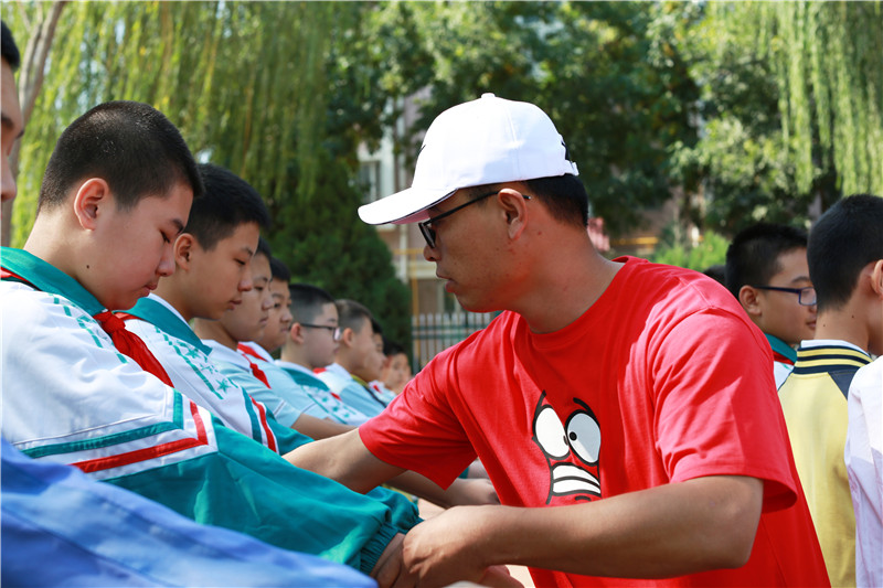 新聞名稱：新生第一課
添加日期：2019-09-02 19:59:08
浏覽次數(shù)：2311