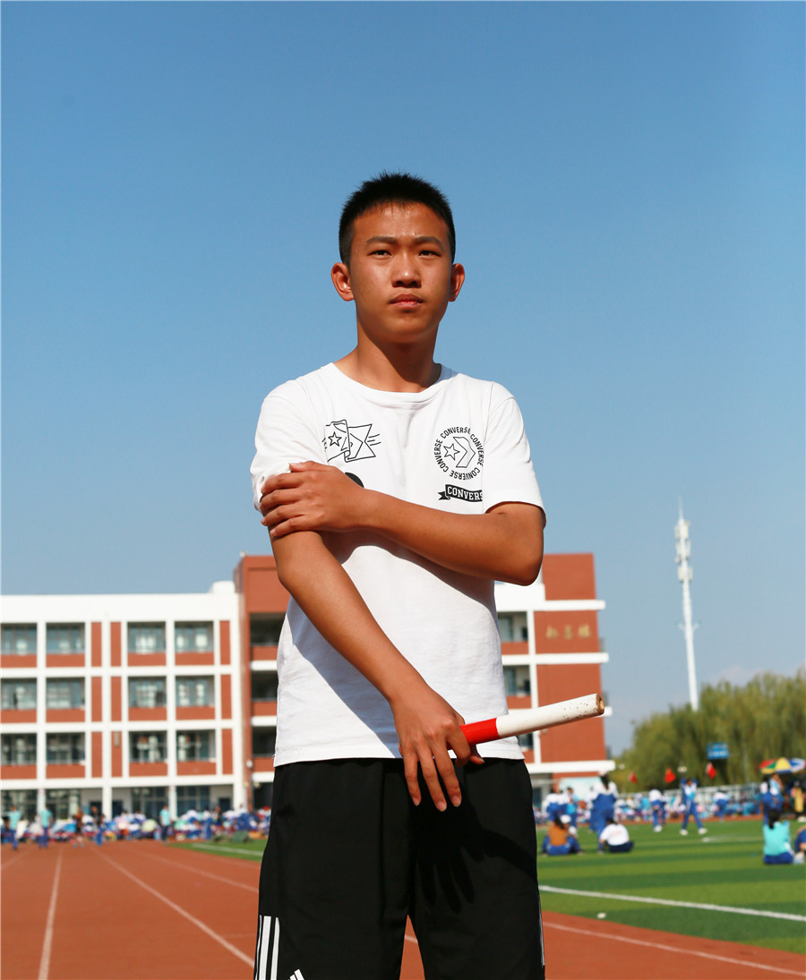 新聞名稱：巅峰對決
添加日期：2019-09-27 23:20:49
浏覽次數(shù)：2609